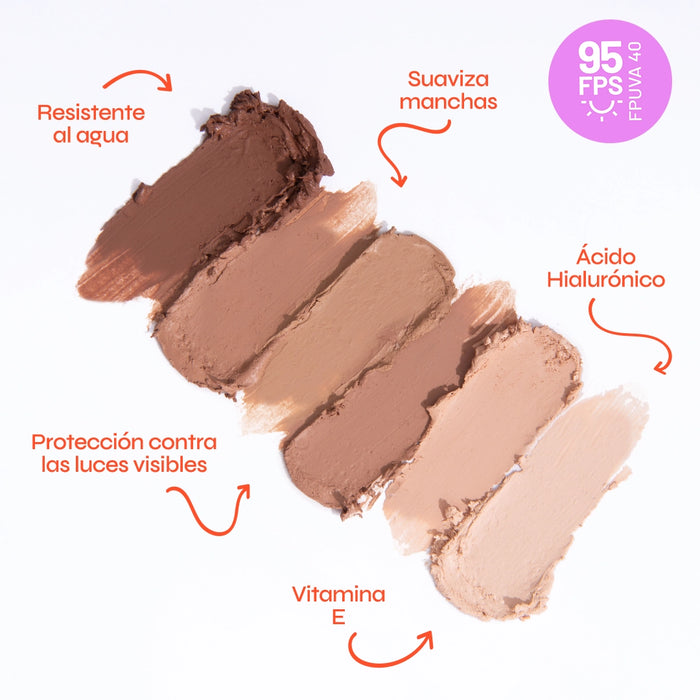 Ollie Seis tonos de protector solar con color en textura cremosa. Con FPS 95, ácido hialurónico, vitamina E y protección contra la luz visible. Resistente al agua.